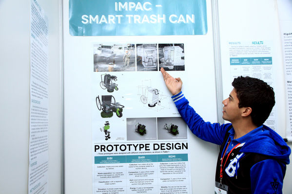 Feria de ciencia. Expojoven 2013
Feria de ciencia. Expojoven 2013
Fecha: Agosto 12 de 2013. 
Para descargar esta fotografía en alta resolución, haga clic sobre la imagen hasta que la misma se despliegue en la pantalla completa; luego dé clic derecho y elija la opción "guardar imagen como". 
En caso de publicación por cualquier medio, solicitamos acompañarla del crédito: "Cortesía EPM".
Palabras clave: Feria ciencia Expojoven 2013
