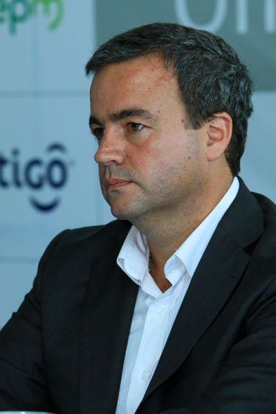 Fusión Une Millicom 
Fusión Une Millicom 
Fecha: Agosto 19 de 2014
Para descargar esta fotografía en alta resolución, haga clic sobre la imagen hasta que la misma se despliegue en la pantalla completa; luego dé clic derecho y elija la opción "guardar imagen como". 
En caso de publicación por cualquier medio, solicitamos acompañarla del crédito: "Foto EPM"

Palabras clave: Fusión Une Millicom