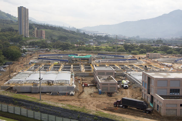Parque Planta Aguas Claras – Seguimiento de obra Agosto 2016
Parque Planta Aguas Claras – Seguimiento de obra Agosto 2016
Fecha: Agosto 25 de 2016
Para descargar esta fotografía en alta resolución, haga clic sobre la imagen hasta que la misma se despliegue en la pantalla completa; luego dé clic derecho y elija la opción "guardar imagen como". 
En caso de publicación por cualquier medio, solicitamos acompañarla del crédito: "Foto EPM"
Palabras clave: Parque Planta Aguas Claras Seguimiento obra Agosto 2016