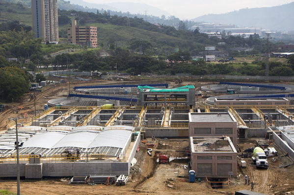 Parque Planta Aguas Claras – Seguimiento de obra Agosto 2016
Parque Planta Aguas Claras – Seguimiento de obra Agosto 2016
Fecha: Agosto 25 de 2016
Para descargar esta fotografía en alta resolución, haga clic sobre la imagen hasta que la misma se despliegue en la pantalla completa; luego dé clic derecho y elija la opción "guardar imagen como". 
En caso de publicación por cualquier medio, solicitamos acompañarla del crédito: "Foto EPM"
Palabras clave: Parque Planta Aguas Claras Seguimiento obra Agosto 2016