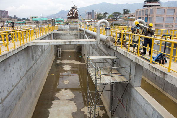 Parque Planta Aguas Claras – Seguimiento de obra Agosto 2016
Parque Planta Aguas Claras – Seguimiento de obra Agosto 2016
Fecha: Agosto 25 de 2016
Para descargar esta fotografía en alta resolución, haga clic sobre la imagen hasta que la misma se despliegue en la pantalla completa; luego dé clic derecho y elija la opción "guardar imagen como". 
En caso de publicación por cualquier medio, solicitamos acompañarla del crédito: "Foto EPM"
Palabras clave: Parque Planta Aguas Claras Seguimiento obra Agosto 2016
