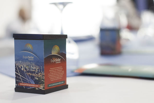 Rueda de prensa Exposolar 2018.
Rueda de prensa Exposolar 2018.
Fecha: 12 Abril 2018
Para descargar esta fotografía en alta resolución, haga clic sobre la imagen hasta que la misma se despliegue en la pantalla completa; luego dé clic derecho y elija la opción "guardar imagen como". 
En caso de publicación por cualquier medio, solicitamos acompañarla del crédito: "Foto EPM"
Palabras clave: Rueda prensa Exposolar 2018