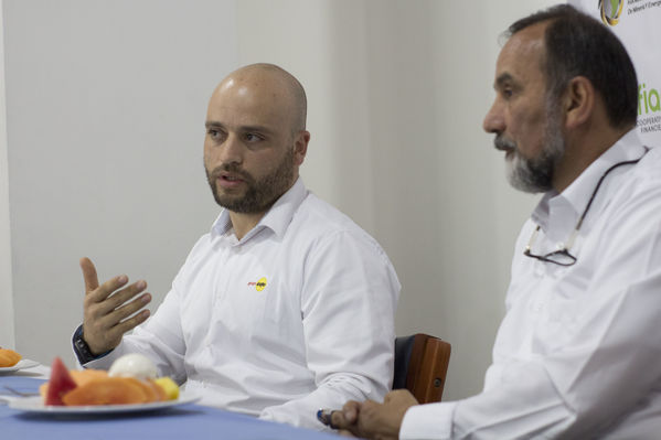 Rueda de prensa Exposolar 2018.
Rueda de prensa Exposolar 2018.
Fecha: 12 Abril 2018
Para descargar esta fotografía en alta resolución, haga clic sobre la imagen hasta que la misma se despliegue en la pantalla completa; luego dé clic derecho y elija la opción "guardar imagen como". 
En caso de publicación por cualquier medio, solicitamos acompañarla del crédito: "Foto EPM"
Palabras clave: Rueda prensa Exposolar 2018