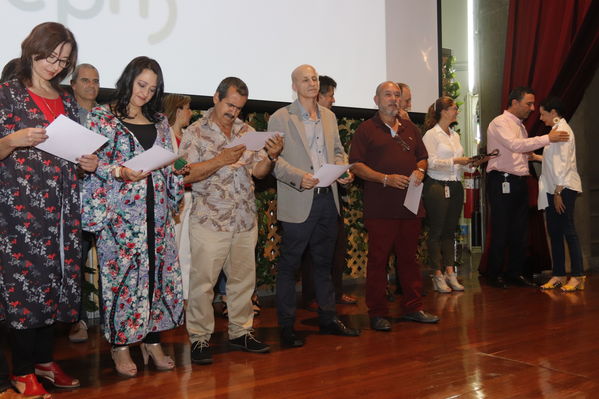 Años de servicio abril 2019
Años de servicio abril 2019
Abril 12 2019
Para descargar esta fotografía en alta resolución, haga clic sobre la imagen hasta que la misma se despliegue en la pantalla completa; luego dé clic derecho y elija la opción "guardar imagen como". 
En caso de publicación por cualquier medio, solicitamos acompañarla del crédito: "Foto EPM"
Palabras clave: Años de servicio abril 2019