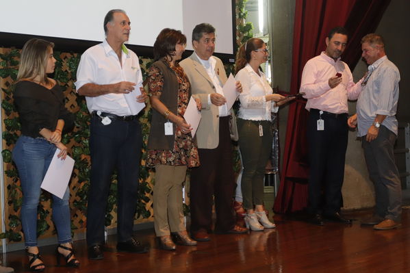 Años de servicio abril 2019
Años de servicio abril 2019
Abril 12 2019
Para descargar esta fotografía en alta resolución, haga clic sobre la imagen hasta que la misma se despliegue en la pantalla completa; luego dé clic derecho y elija la opción "guardar imagen como". 
En caso de publicación por cualquier medio, solicitamos acompañarla del crédito: "Foto EPM"
Palabras clave: Años de servicio abril 2019