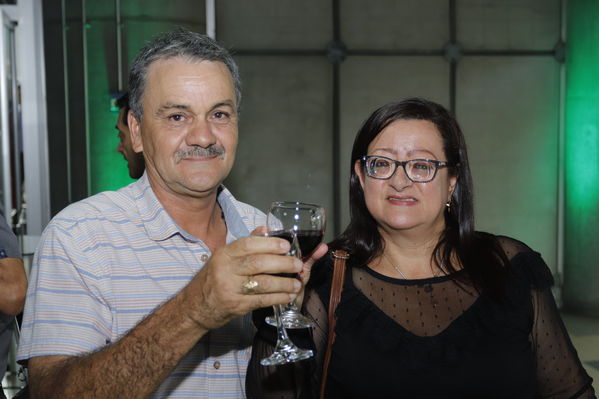 Años de servicio abril 2019
Años de servicio abril 2019
Abril 12 2019
Para descargar esta fotografía en alta resolución, haga clic sobre la imagen hasta que la misma se despliegue en la pantalla completa; luego dé clic derecho y elija la opción "guardar imagen como". 
En caso de publicación por cualquier medio, solicitamos acompañarla del crédito: "Foto EPM"
Palabras clave: Años de servicio abril 2019