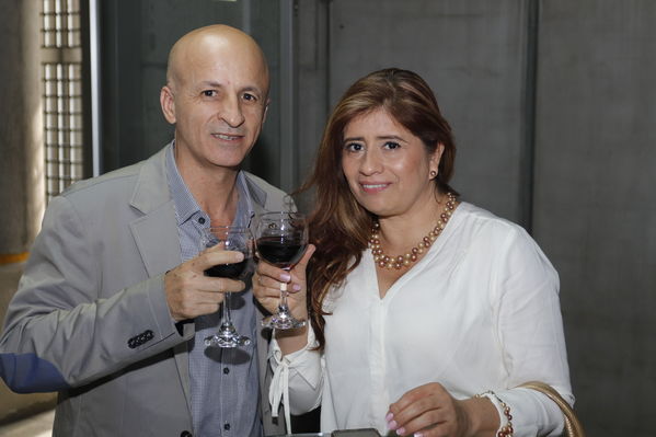 Años de servicio abril 2019
Años de servicio abril 2019
Abril 12 2019
Para descargar esta fotografía en alta resolución, haga clic sobre la imagen hasta que la misma se despliegue en la pantalla completa; luego dé clic derecho y elija la opción "guardar imagen como". 
En caso de publicación por cualquier medio, solicitamos acompañarla del crédito: "Foto EPM"
Palabras clave: Años de servicio abril 2019
