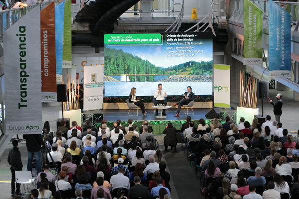 Presentación de informe de gestión 2019
Presentación de informe de gestión 2019
Abril 2 2019
Para descargar esta fotografía en alta resolución, haga clic sobre la imagen hasta que la misma se despliegue en la pantalla completa; luego dé clic derecho y elija la opción "guardar imagen como". 
En caso de publicación por cualquier medio, solicitamos acompañarla del crédito: "Foto EPM"
Palabras clave: Presentación de informe de gestión 2019