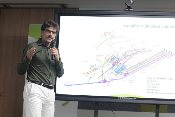 Rueda de prensa: primer año de la contingencia del proyecto Ituango
Rueda de prensa: primer año de la contingencia del proyecto Ituango
Abril 23 2019
Para descargar esta fotografía en alta resolución, haga clic sobre la imagen hasta que la misma se despliegue en la pantalla completa; luego dé clic derecho y elija la opción "guardar imagen como". 
En caso de publicación por cualquier medio, solicitamos acompañarla del crédito: "Foto EPM"
Palabras clave: Rueda de prensa: primer año de la contingencia del proyecto Ituango