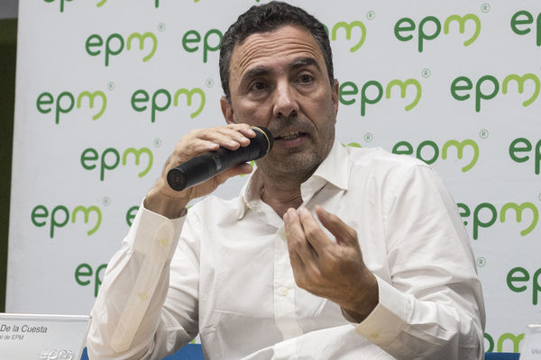 Rueda de prensa: primer año de la contingencia del proyecto Ituango
Rueda de prensa: primer año de la contingencia del proyecto Ituango
Abril 23 2019
Para descargar esta fotografía en alta resolución, haga clic sobre la imagen hasta que la misma se despliegue en la pantalla completa; luego dé clic derecho y elija la opción "guardar imagen como". 
En caso de publicación por cualquier medio, solicitamos acompañarla del crédito: "Foto EPM"
Palabras clave: Rueda de prensa: primer año de la contingencia del proyecto Ituango