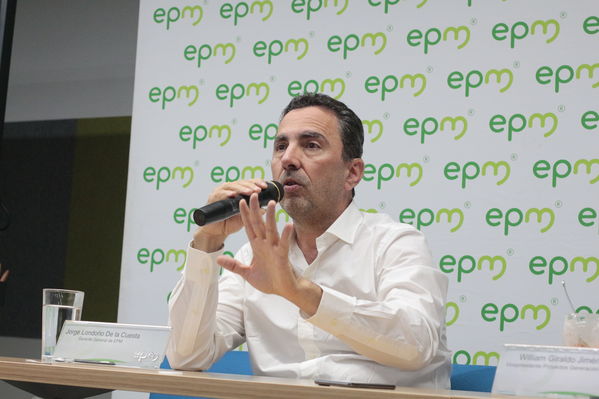Rueda de prensa: primer año de la contingencia del proyecto Ituango
Rueda de prensa: primer año de la contingencia del proyecto Ituango
Abril 23 2019
Para descargar esta fotografía en alta resolución, haga clic sobre la imagen hasta que la misma se despliegue en la pantalla completa; luego dé clic derecho y elija la opción "guardar imagen como". 
En caso de publicación por cualquier medio, solicitamos acompañarla del crédito: "Foto EPM"
Palabras clave: Rueda de prensa: primer año de la contingencia del proyecto Ituango