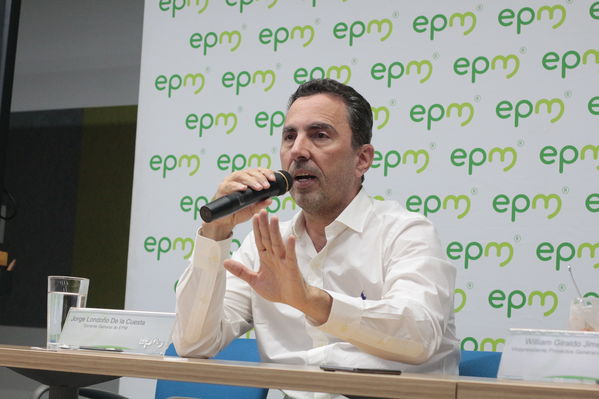 Rueda de prensa: primer año de la contingencia del proyecto Ituango
Rueda de prensa: primer año de la contingencia del proyecto Ituango
Abril 23 2019
Para descargar esta fotografía en alta resolución, haga clic sobre la imagen hasta que la misma se despliegue en la pantalla completa; luego dé clic derecho y elija la opción "guardar imagen como". 
En caso de publicación por cualquier medio, solicitamos acompañarla del crédito: "Foto EPM"
Palabras clave: Rueda de prensa: primer año de la contingencia del proyecto Ituango