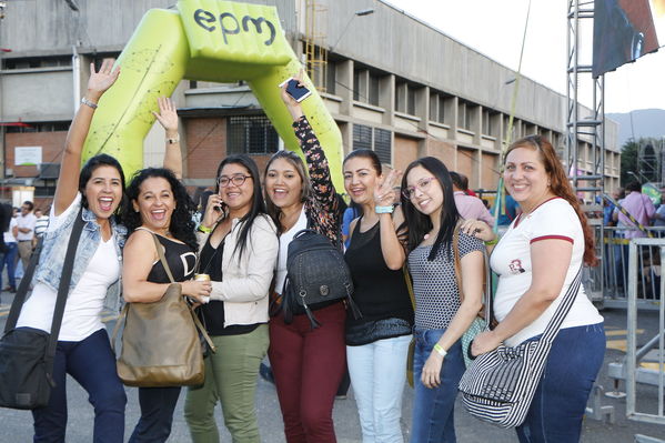 Día clásico EPM 2017
Día clásico EPM 2017
Fecha: Agosto 11 de 2017
Para descargar esta fotografía en alta resolución, haga clic sobre la imagen hasta que la misma se despliegue en la pantalla completa; luego dé clic derecho y elija la opción "guardar imagen como". 
En caso de publicación por cualquier medio, solicitamos acompañarla del crédito: "Foto EPM"
Palabras clave: Día clásico EPM 2017