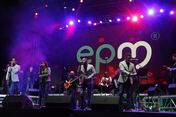 Día clásico EPM 2017
Día clásico EPM 2017
Fecha: Agosto 11 de 2017
Para descargar esta fotografía en alta resolución, haga clic sobre la imagen hasta que la misma se despliegue en la pantalla completa; luego dé clic derecho y elija la opción "guardar imagen como". 
En caso de publicación por cualquier medio, solicitamos acompañarla del crédito: "Foto EPM"
Palabras clave: Día clásico EPM 2017