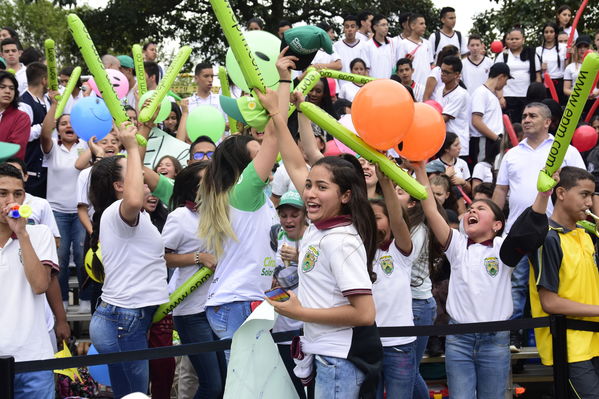 Circuito solar EPM 2018
Circuito solar EPM 2018.
Fecha: Julio 27 2018.
Para descargar esta fotografía en alta resolución, haga clic sobre la imagen hasta que la misma se despliegue en la pantalla completa; luego dé clic derecho y elija la opción "guardar imagen como". 
En caso de publicación por cualquier medio, solicitamos acompañarla del crédito: "Foto EPM"
Palabras clave: Circuito solar EPM 2018