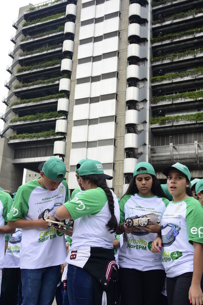 Circuito solar EPM 2018
Circuito solar EPM 2018.
Fecha: Julio 27 2018.
Para descargar esta fotografía en alta resolución, haga clic sobre la imagen hasta que la misma se despliegue en la pantalla completa; luego dé clic derecho y elija la opción "guardar imagen como". 
En caso de publicación por cualquier medio, solicitamos acompañarla del crédito: "Foto EPM"
Palabras clave: Circuito solar EPM 2018