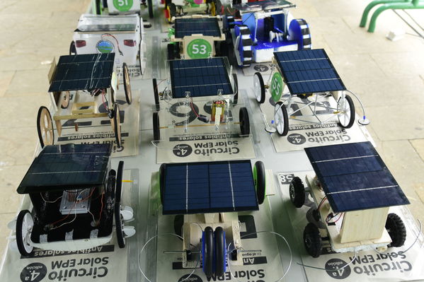 Circuito solar EPM 2018
Circuito solar EPM 2018.
Fecha: Julio 27 2018.
Para descargar esta fotografía en alta resolución, haga clic sobre la imagen hasta que la misma se despliegue en la pantalla completa; luego dé clic derecho y elija la opción "guardar imagen como". 
En caso de publicación por cualquier medio, solicitamos acompañarla del crédito: "Foto EPM"
Palabras clave: Circuito solar EPM 2018