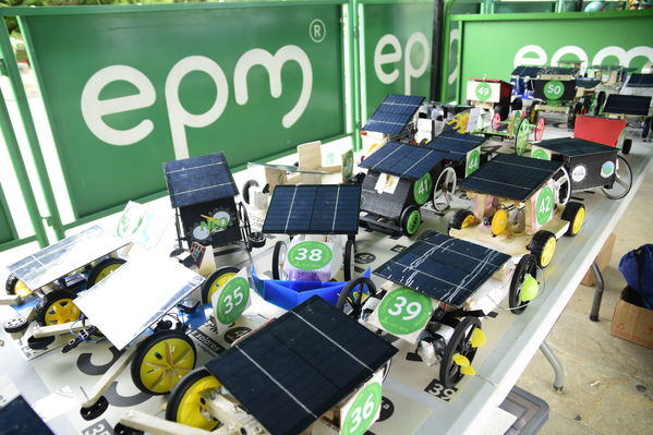 Circuito solar EPM 2018
Circuito solar EPM 2018.
Fecha: Julio 27 2018.
Para descargar esta fotografía en alta resolución, haga clic sobre la imagen hasta que la misma se despliegue en la pantalla completa; luego dé clic derecho y elija la opción "guardar imagen como". 
En caso de publicación por cualquier medio, solicitamos acompañarla del crédito: "Foto EPM"
Palabras clave: Circuito solar EPM 2018