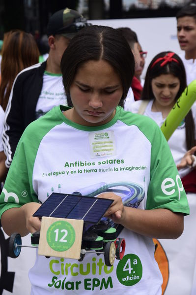 Circuito solar EPM 2018
Circuito solar EPM 2018.
Fecha: Julio 27 2018.
Para descargar esta fotografía en alta resolución, haga clic sobre la imagen hasta que la misma se despliegue en la pantalla completa; luego dé clic derecho y elija la opción "guardar imagen como". 
En caso de publicación por cualquier medio, solicitamos acompañarla del crédito: "Foto EPM"
Palabras clave: Circuito solar EPM 2018