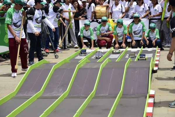 Circuito solar EPM 2018
Circuito solar EPM 2018.
Fecha: Julio 27 2018.
Para descargar esta fotografía en alta resolución, haga clic sobre la imagen hasta que la misma se despliegue en la pantalla completa; luego dé clic derecho y elija la opción "guardar imagen como". 
En caso de publicación por cualquier medio, solicitamos acompañarla del crédito: "Foto EPM"
Palabras clave: Circuito solar EPM 2018