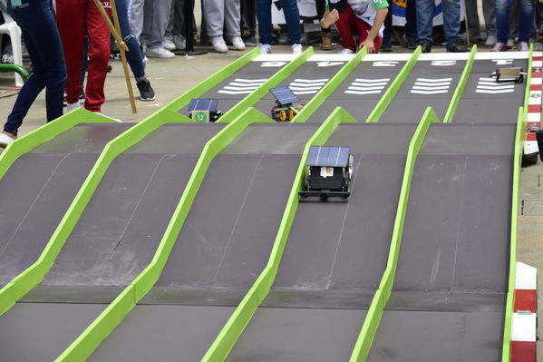 Circuito solar EPM 2018
Circuito solar EPM 2018.
Fecha: Julio 27 2018.
Para descargar esta fotografía en alta resolución, haga clic sobre la imagen hasta que la misma se despliegue en la pantalla completa; luego dé clic derecho y elija la opción "guardar imagen como". 
En caso de publicación por cualquier medio, solicitamos acompañarla del crédito: "Foto EPM"
Palabras clave: Circuito solar EPM 2018