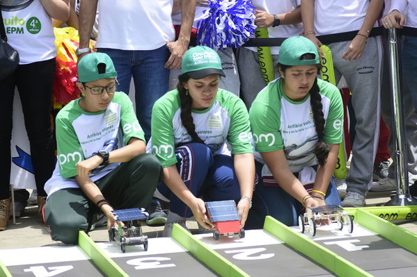 Circuito solar EPM 2018
Circuito solar EPM 2018.
Fecha: Julio 27 2018.
Para descargar esta fotografía en alta resolución, haga clic sobre la imagen hasta que la misma se despliegue en la pantalla completa; luego dé clic derecho y elija la opción "guardar imagen como". 
En caso de publicación por cualquier medio, solicitamos acompañarla del crédito: "Foto EPM"
Palabras clave: Circuito solar EPM 2018