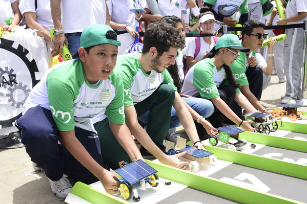 Circuito solar EPM 2018
Circuito solar EPM 2018.
Fecha: Julio 27 2018.
Para descargar esta fotografía en alta resolución, haga clic sobre la imagen hasta que la misma se despliegue en la pantalla completa; luego dé clic derecho y elija la opción "guardar imagen como". 
En caso de publicación por cualquier medio, solicitamos acompañarla del crédito: "Foto EPM"
Palabras clave: Circuito solar EPM 2018