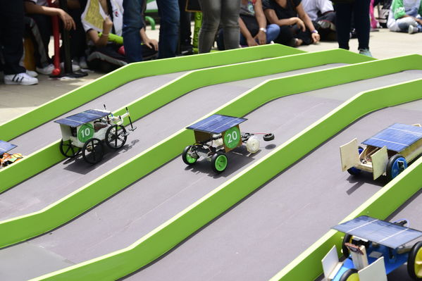 Circuito solar EPM 2018
Circuito solar EPM 2018.
Fecha: Julio 27 2018.
Para descargar esta fotografía en alta resolución, haga clic sobre la imagen hasta que la misma se despliegue en la pantalla completa; luego dé clic derecho y elija la opción "guardar imagen como". 
En caso de publicación por cualquier medio, solicitamos acompañarla del crédito: "Foto EPM"
Palabras clave: Circuito solar EPM 2018