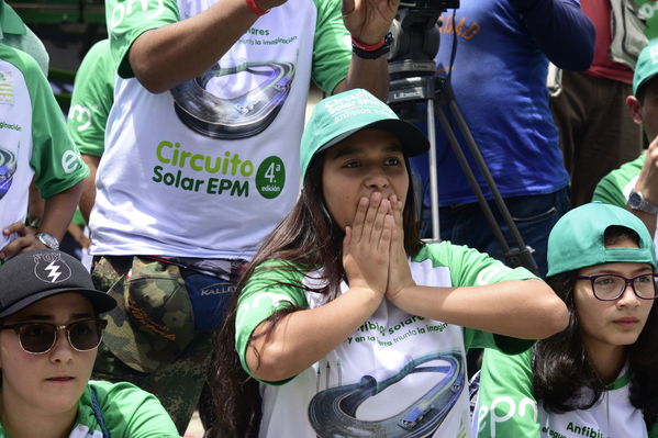 Circuito solar EPM 2018
Circuito solar EPM 2018.
Fecha: Julio 27 2018.
Para descargar esta fotografía en alta resolución, haga clic sobre la imagen hasta que la misma se despliegue en la pantalla completa; luego dé clic derecho y elija la opción "guardar imagen como". 
En caso de publicación por cualquier medio, solicitamos acompañarla del crédito: "Foto EPM"
Palabras clave: Circuito solar EPM 2018