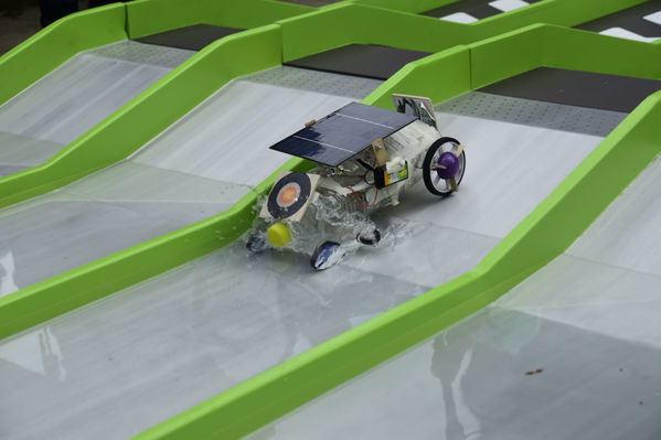 Circuito solar EPM 2018
Circuito solar EPM 2018.
Fecha: Julio 27 2018.
Para descargar esta fotografía en alta resolución, haga clic sobre la imagen hasta que la misma se despliegue en la pantalla completa; luego dé clic derecho y elija la opción "guardar imagen como". 
En caso de publicación por cualquier medio, solicitamos acompañarla del crédito: "Foto EPM"
Palabras clave: Circuito solar EPM 2018