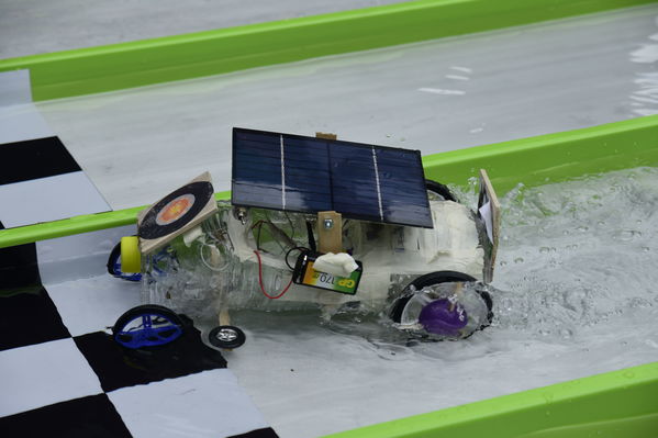 Circuito solar EPM 2018
Circuito solar EPM 2018.
Fecha: Julio 27 2018.
Para descargar esta fotografía en alta resolución, haga clic sobre la imagen hasta que la misma se despliegue en la pantalla completa; luego dé clic derecho y elija la opción "guardar imagen como". 
En caso de publicación por cualquier medio, solicitamos acompañarla del crédito: "Foto EPM"
Palabras clave: Circuito solar EPM 2018