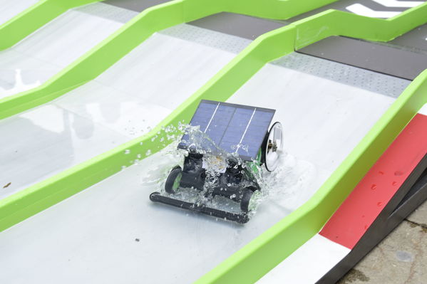 Circuito solar EPM 2018
Circuito solar EPM 2018.
Fecha: Julio 27 2018.
Para descargar esta fotografía en alta resolución, haga clic sobre la imagen hasta que la misma se despliegue en la pantalla completa; luego dé clic derecho y elija la opción "guardar imagen como". 
En caso de publicación por cualquier medio, solicitamos acompañarla del crédito: "Foto EPM"
Palabras clave: Circuito solar EPM 2018