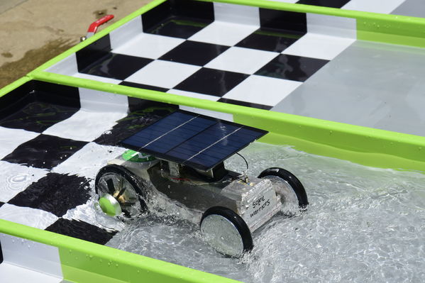 Circuito solar EPM 2018
Circuito solar EPM 2018.
Fecha: Julio 27 2018.
Para descargar esta fotografía en alta resolución, haga clic sobre la imagen hasta que la misma se despliegue en la pantalla completa; luego dé clic derecho y elija la opción "guardar imagen como". 
En caso de publicación por cualquier medio, solicitamos acompañarla del crédito: "Foto EPM"
Palabras clave: Circuito solar EPM 2018