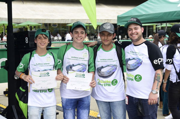Circuito solar EPM 2018
Circuito solar EPM 2018.
Fecha: Julio 27 2018.
Para descargar esta fotografía en alta resolución, haga clic sobre la imagen hasta que la misma se despliegue en la pantalla completa; luego dé clic derecho y elija la opción "guardar imagen como". 
En caso de publicación por cualquier medio, solicitamos acompañarla del crédito: "Foto EPM"
Palabras clave: Circuito solar EPM 2018