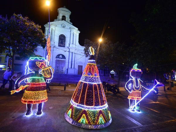 Alumbrado Navideño 2018 Aranjuez
Palabras clave: Alumbrado Navideño 2018 Aranjuez