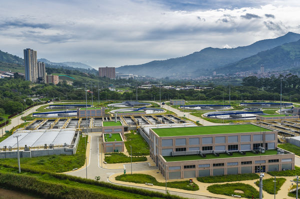 Planta aguas Claras EPM
Planta aguas Claras EPM
Fecha: Diciembre 11 2019.
Para descargar esta fotografía en alta resolución, haga clic sobre la imagen hasta que la misma se despliegue en la pantalla completa; luego dé clic derecho y elija la opción "guardar imagen como". 
En caso de publicación por cualquier medio, solicitamos acompañarla del crédito: "Foto EPM"
Palabras clave: Planta aguas Claras EPM