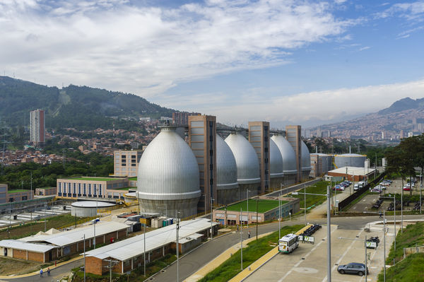 Planta aguas Claras EPM
Planta aguas Claras EPM
Fecha: Diciembre 11 2019.
Para descargar esta fotografía en alta resolución, haga clic sobre la imagen hasta que la misma se despliegue en la pantalla completa; luego dé clic derecho y elija la opción "guardar imagen como". 
En caso de publicación por cualquier medio, solicitamos acompañarla del crédito: "Foto EPM"
Palabras clave: Planta aguas Claras EPM