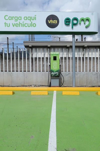 Ecoestación Envigado
Ecoestación Envigado
Fecha: Diciembre 12 de 2017
Para descargar esta fotografía en alta resolución, haga clic sobre la imagen hasta que la misma se despliegue en la pantalla completa; luego dé clic derecho y elija la opción "guardar imagen como". 
En caso de publicación por cualquier medio, solicitamos acompañarla del crédito: "Foto EPM"
Palabras clave: Ecoestación Envigado