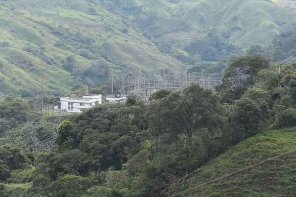 Central Guatapé
Central Guatapé. 
Fecha: 12 Diciembre 2019.
Para descargar esta fotografía en alta resolución, haga clic sobre la imagen hasta que la misma se despliegue en la pantalla completa; luego dé clic derecho y elija la opción "guardar imagen como". 
En caso de publicación por cualquier medio, solicitamos acompañarla del crédito: "Foto EPM"
Palabras clave: Central Guatapé