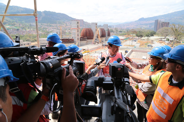 Avances obra Planta tratamiento Aguas Residuales Bello
Avances de la obra, Planta de tratamiento Aguas Residuales de Bello    
Fecha: Diciembre 30 de 2015. Lugar: Bello – Planta de tratamiento Aguas Residuales de Bello
Para descargar esta fotografía en alta resolución, haga clic sobre la imagen hasta que la misma se despliegue en la pantalla completa; luego dé clic derecho y elija la opción "guardar imagen como". 
En caso de publicación por cualquier medio, solicitamos acompañarla del crédito: "Foto EPM"
Palabras clave: Avances obra Planta tratamiento Aguas Residuales Bello