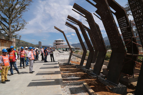 Avances obra Planta tratamiento Aguas Residuales Bello
Avances de la obra, Planta de tratamiento Aguas Residuales de Bello    
Fecha: Diciembre 30 de 2015. Lugar: Bello – Planta de tratamiento Aguas Residuales de Bello
Para descargar esta fotografía en alta resolución, haga clic sobre la imagen hasta que la misma se despliegue en la pantalla completa; luego dé clic derecho y elija la opción "guardar imagen como". 
En caso de publicación por cualquier medio, solicitamos acompañarla del crédito: "Foto EPM"
Palabras clave: Avances obra Planta tratamiento Aguas Residuales Bello