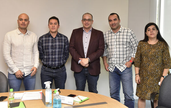 Reunión concejales municipio Rionegro 
El día miércoles 22 de diciembre de 2021 las directivas de EPM se reunieron con concejales del municipio de Rionegro para hablar de temas relacionados con los proyectos de la empresa en el oriente de Antioquia.
Palabras clave: Reunión concejales municipio Rionegro