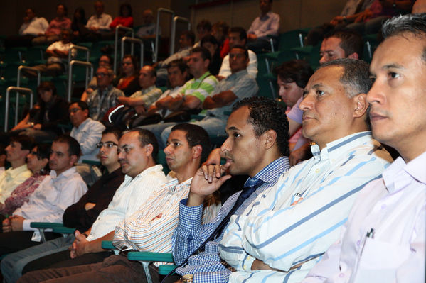 Entrega de Certificado de la Calidad al Proceso de Generación de Energía de EPM
Entrega de Certificado de la Calidad al Proceso de Generación de Energía de EPM. 
Fecha: diciembre 3 de 2012. 
Para descargar esta fotografía en alta resolución, haga clic sobre la imagen hasta que la misma se despliegue en la pantalla completa; luego dé clic derecho y elija la opción "guardar imagen como". 
En caso de publicación por cualquier medio, solicitamos acompañarla del crédito: "Cortesía EPM".
Palabras clave: Entrega Certificado Calidad Proceso Generación Energía EPM