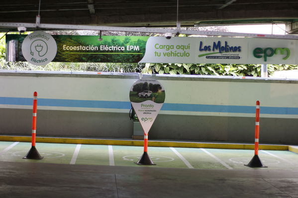 Ecoestación Molinos
Ecoestación Molinos
Fecha: Diciembre 12 de 2017
Para descargar esta fotografía en alta resolución, haga clic sobre la imagen hasta que la misma se despliegue en la pantalla completa; luego dé clic derecho y elija la opción "guardar imagen como". 
En caso de publicación por cualquier medio, solicitamos acompañarla del crédito: "Foto EPM"
Palabras clave: Ecoestación Molinos