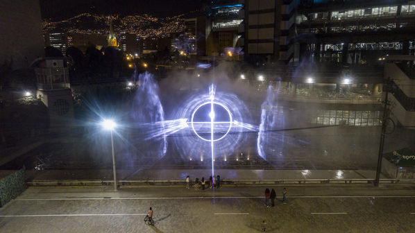 Fuente Agua Edificio EPM
Fuente Agua Edificio EPM.
Fecha: 12 Diciembre 2019.
Para descargar esta fotografía en alta resolución, haga clic sobre la imagen hasta que la misma se despliegue en la pantalla completa; luego dé clic derecho y elija la opción "guardar imagen como". 
En caso de publicación por cualquier medio, solicitamos acompañarla del crédito: "Foto EPM"
Palabras clave: Fuente Agua Edificio EPM