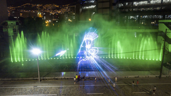 Fuente Agua Edificio EPM
Fuente Agua Edificio EPM.
Fecha: 12 Diciembre 2019.
Para descargar esta fotografía en alta resolución, haga clic sobre la imagen hasta que la misma se despliegue en la pantalla completa; luego dé clic derecho y elija la opción "guardar imagen como". 
En caso de publicación por cualquier medio, solicitamos acompañarla del crédito: "Foto EPM"
Palabras clave: Fuente Agua Edificio EPM