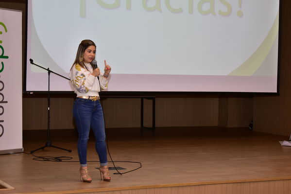 Premios a la Excelencia-Gerencia de servicios Grupo EPM 
Premios a la Excelencia-Gerencia de servicios Grupo EPM 
Fecha: Diciembre 12 2019.
Para descargar esta fotografía en alta resolución, haga clic sobre la imagen hasta que la misma se despliegue en la pantalla completa; luego dé clic derecho y elija la opción "guardar imagen como". 
En caso de publicación por cualquier medio, solicitamos acompañarla del crédito: "Foto EPM"
Palabras clave: Premios a la Excelencia-Gerencia de servicios Grupo EPM