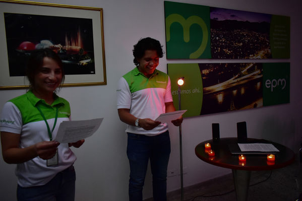 Tu cuentas! Subestación Colombia
Tu cuentas! Subestación Colombia
Fecha: Diciembre 16 2019.
Para descargar esta fotografía en alta resolución, haga clic sobre la imagen hasta que la misma se despliegue en la pantalla completa; luego dé clic derecho y elija la opción "guardar imagen como". 
En caso de publicación por cualquier medio, solicitamos acompañarla del crédito: "Foto EPM"
Palabras clave: Tu cuentas! Subestación Colombia
