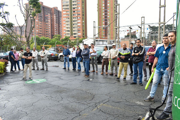 Tu cuentas! Subestación Colombia
Tu cuentas! Subestación Colombia
Fecha: Diciembre 16 2019.
Para descargar esta fotografía en alta resolución, haga clic sobre la imagen hasta que la misma se despliegue en la pantalla completa; luego dé clic derecho y elija la opción "guardar imagen como". 
En caso de publicación por cualquier medio, solicitamos acompañarla del crédito: "Foto EPM"
Palabras clave: Tu cuentas! Subestación Colombia