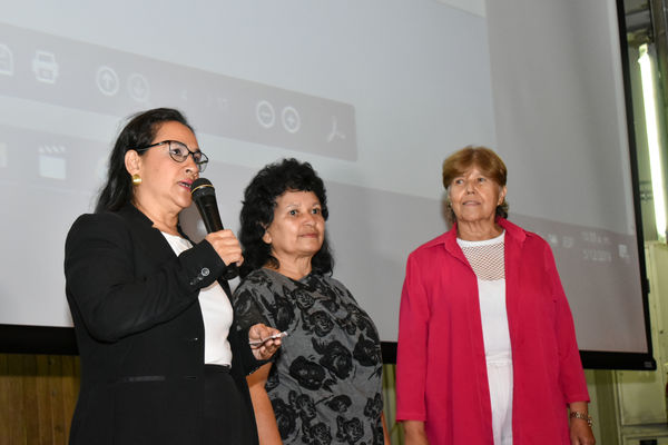 Encuentro Red Líderes
Encuentro Red Líderes. 
Fecha: Diciembre 5 2019.
Para descargar esta fotografía en alta resolución, haga clic sobre la imagen hasta que la misma se despliegue en la pantalla completa; luego dé clic derecho y elija la opción "guardar imagen como". 
En caso de publicación por cualquier medio, solicitamos acompañarla del crédito: "Foto EPM"
Palabras clave: Encuentro Red Líderes